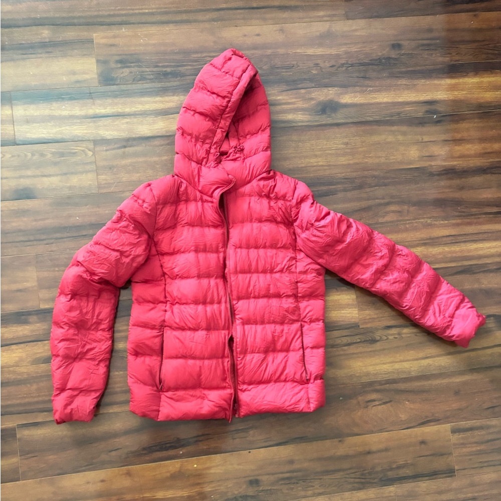 Uniqlo Women's red Puffer Jacket